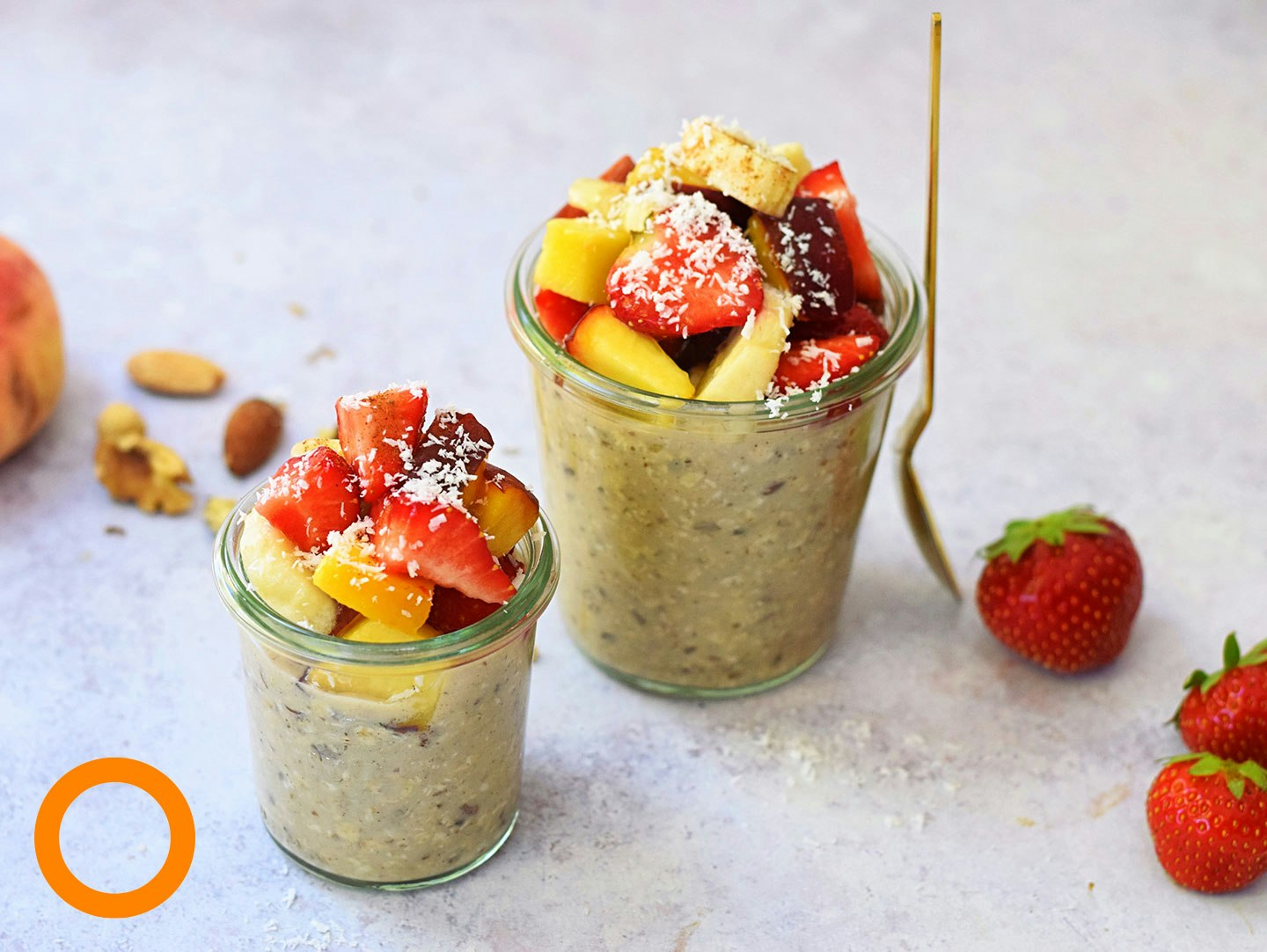 Overnight Oats mit Kokosnuss und frischem Obst - Orangefit®