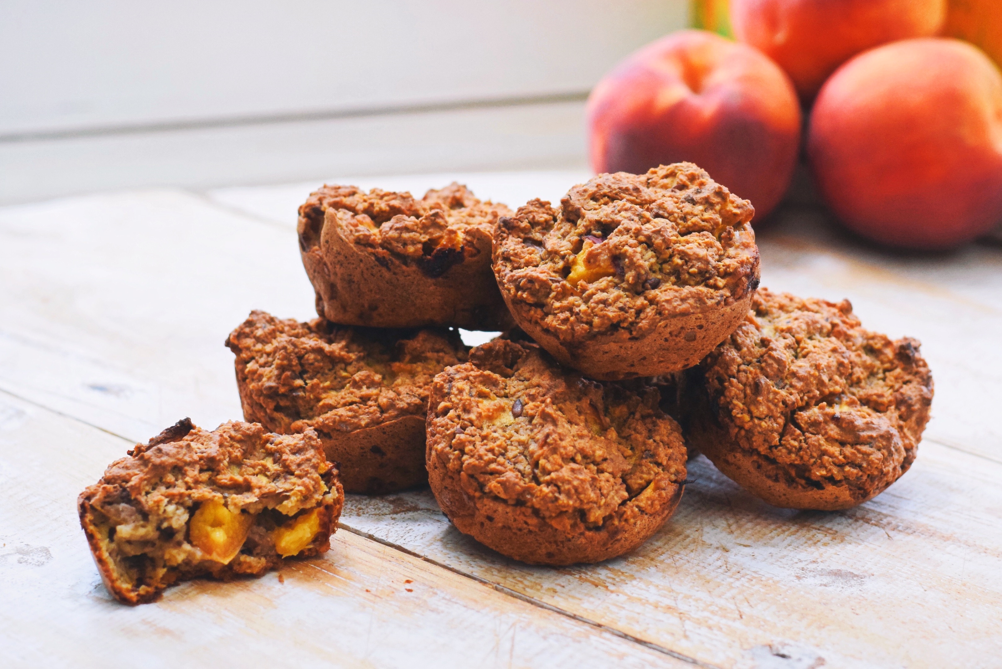 Gesunde Pfirsich-Muffins mit extra Protein
