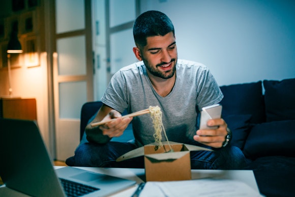 Waarom je vlak voor het slapen niet meer moet eten